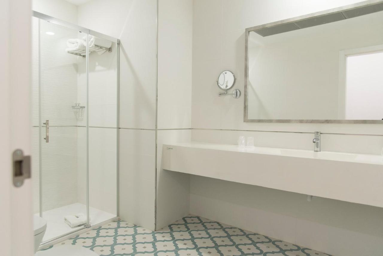 Gm Hotel Marchena  Esterno foto