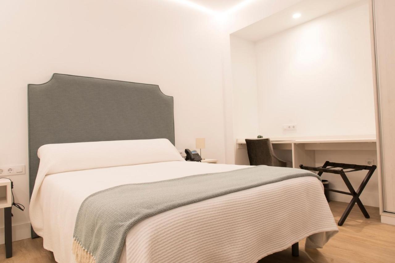 Gm Hotel Marchena  Esterno foto