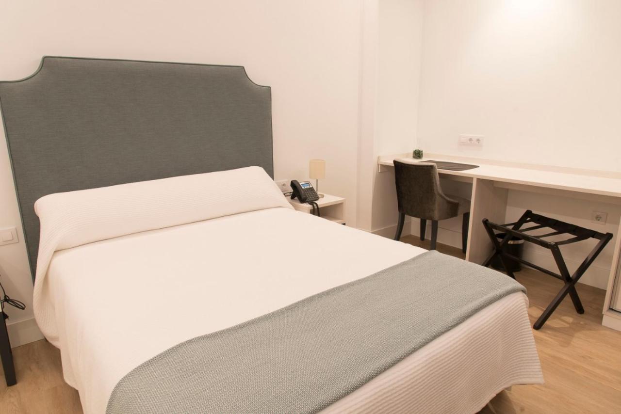 Gm Hotel Marchena  Esterno foto