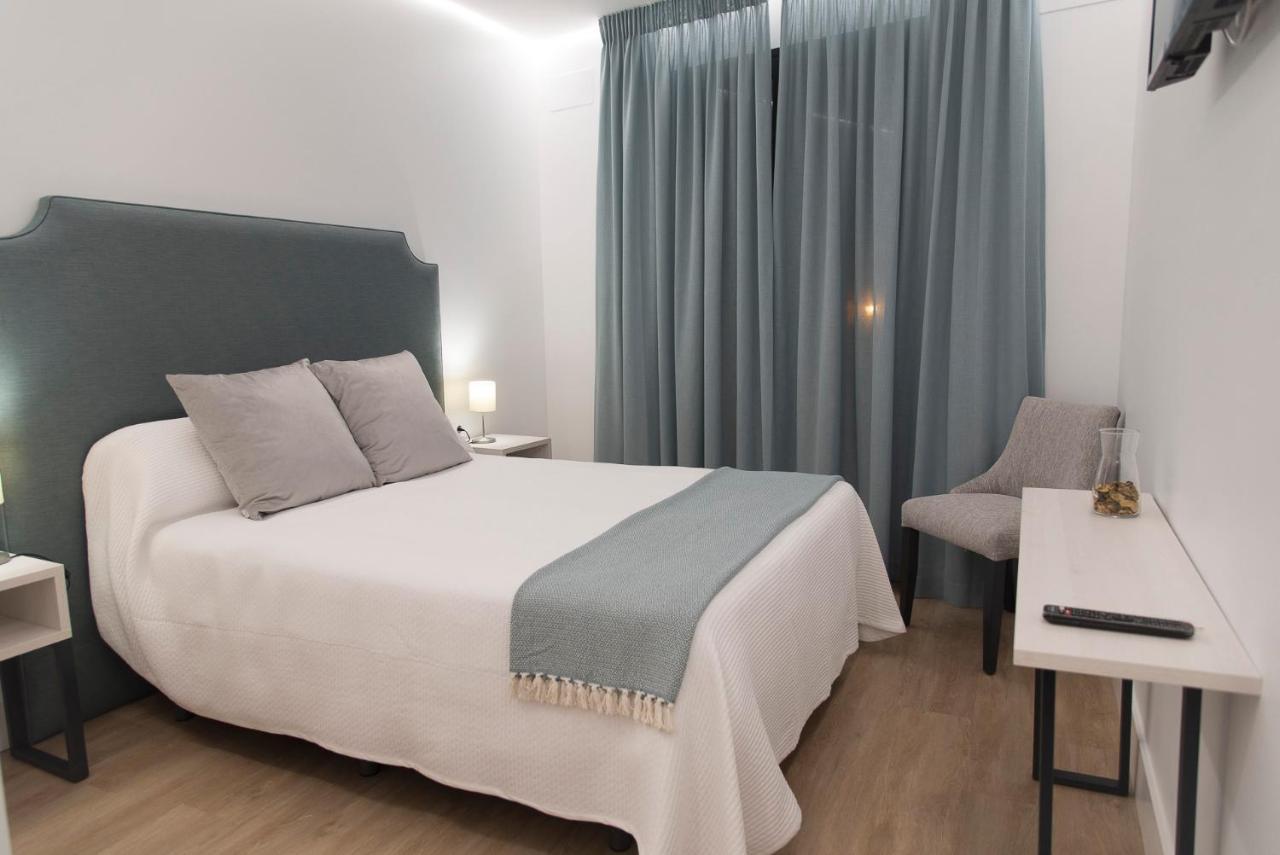 Gm Hotel Marchena  Esterno foto