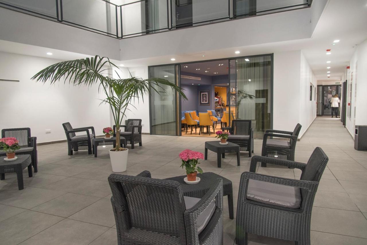 Gm Hotel Marchena  Esterno foto