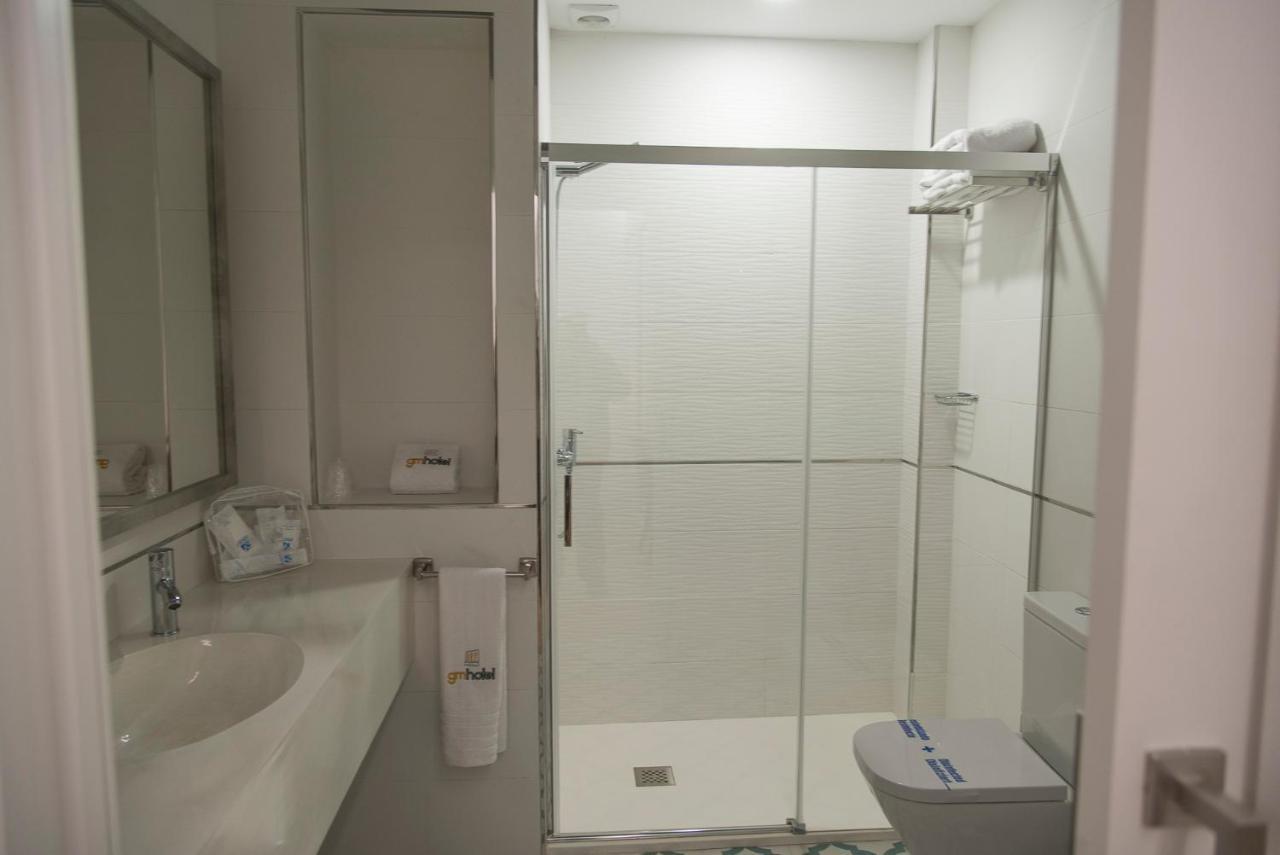 Gm Hotel Marchena  Esterno foto